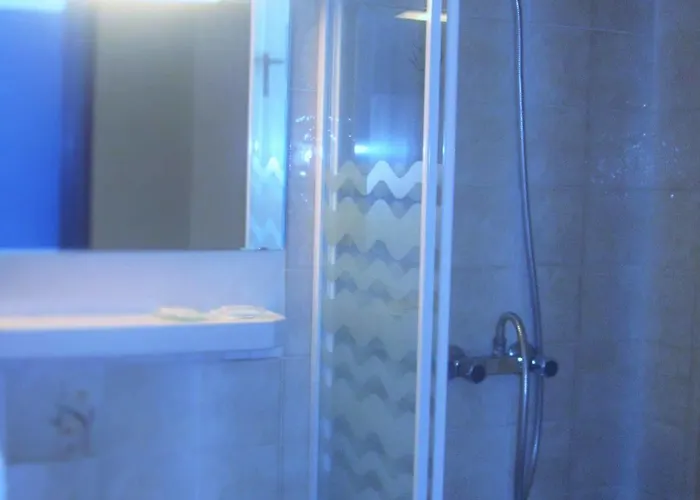 Duchesse Anne فندق 3*